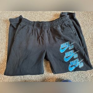 nike skateboard black joggers